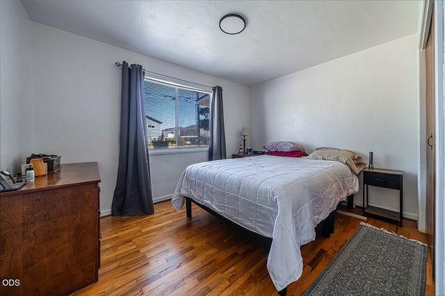 225 Cheryl Lane, Phoenix, OR 97535