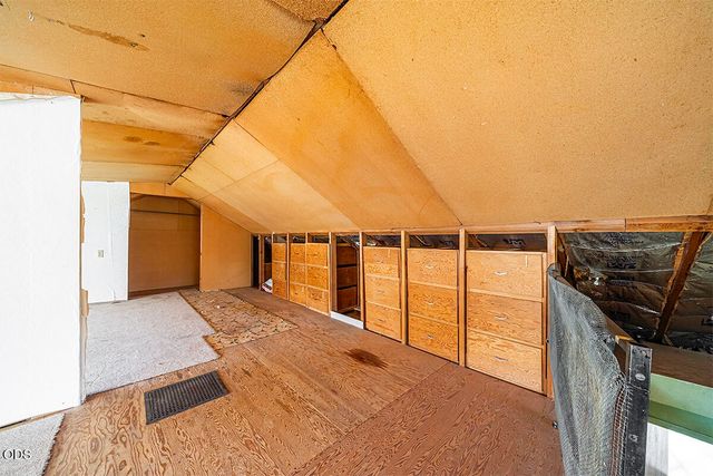 225 Cheryl Lane, Phoenix, OR 97535