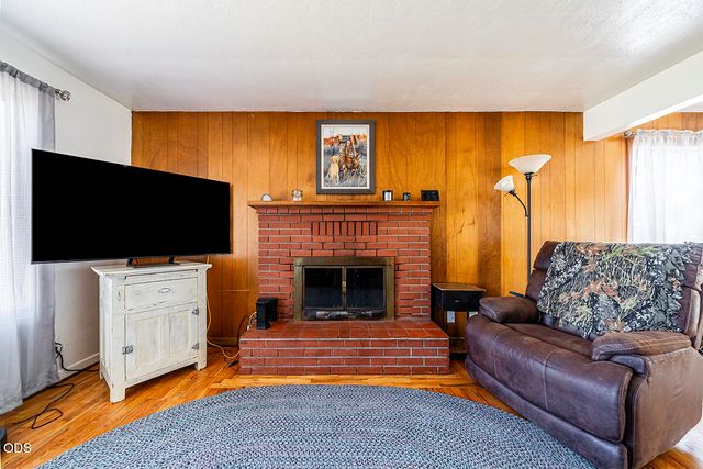 225 Cheryl Lane, Phoenix, OR 97535