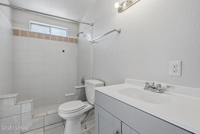 1725 W Calle Acapulco, Tucson, AZ 85713
