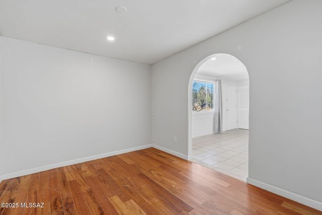 1725 W Calle Acapulco, Tucson, AZ 85713