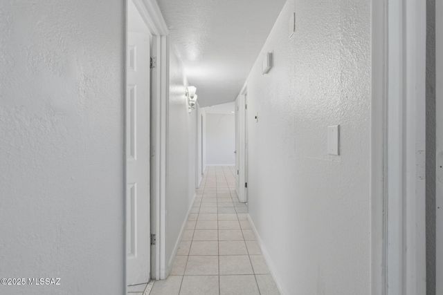 1725 W Calle Acapulco, Tucson, AZ 85713