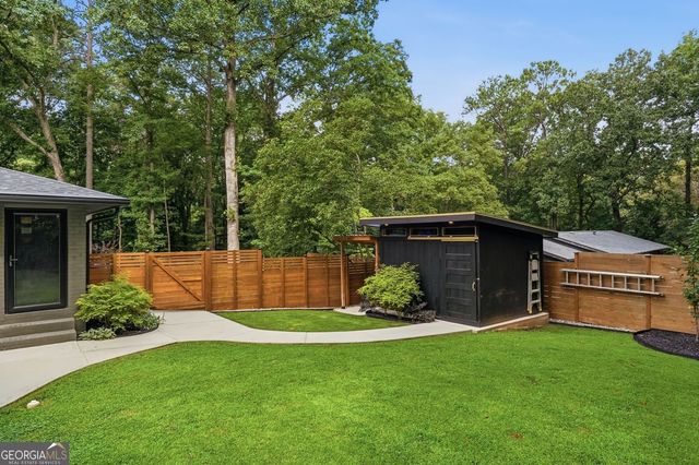 4617 Somerset Road SW, Smyrna, GA 30082