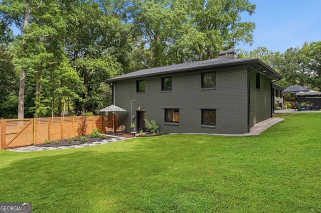 4617 Somerset Road SW, Smyrna, GA 30082