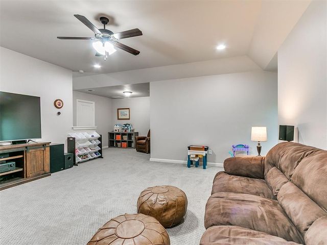 2030 Roveto Court, Edmond, OK 73034