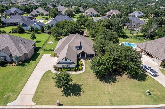 2030 Roveto Court, Edmond, OK 73034