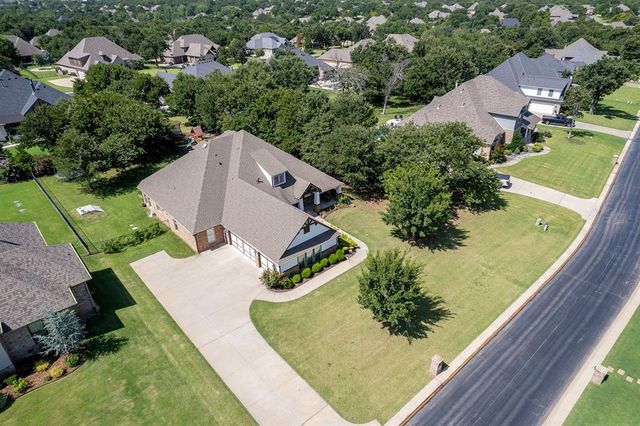 2030 Roveto Court, Edmond, OK 73034