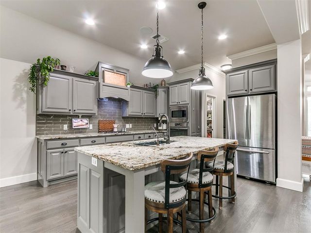 2030 Roveto Court, Edmond, OK 73034