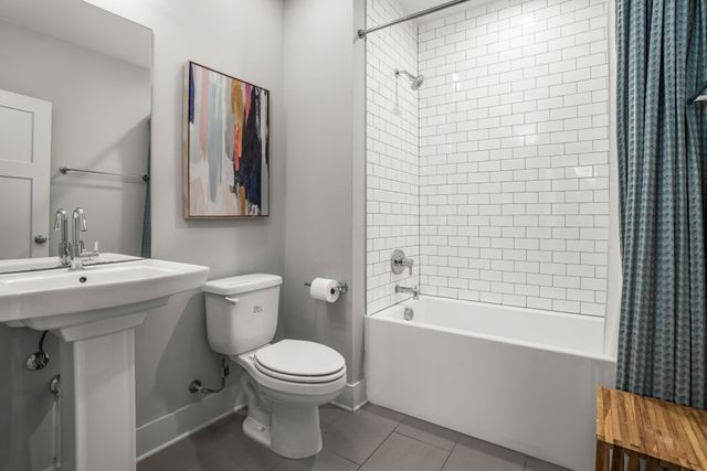 2021 Beech Ave Unit 1, Nashville, TN 37204