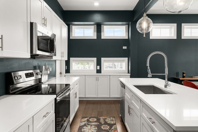 2021 Beech Ave Unit 1, Nashville, TN 37204