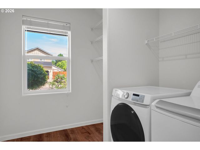 1338 COLTON Way, Eugene, OR 97402