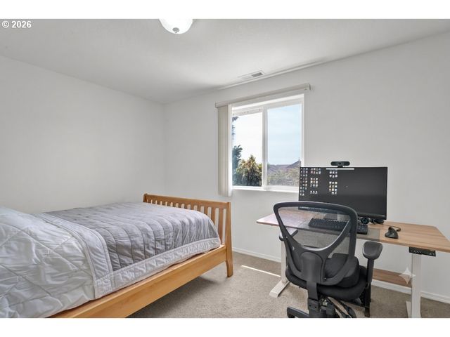 1338 COLTON Way, Eugene, OR 97402