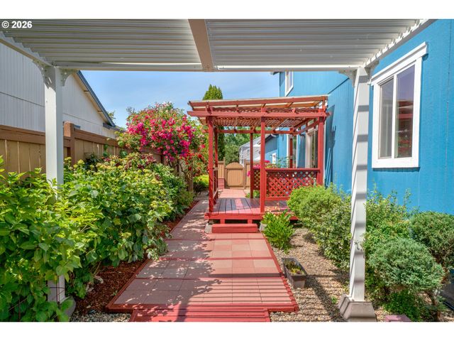 1338 COLTON Way, Eugene, OR 97402
