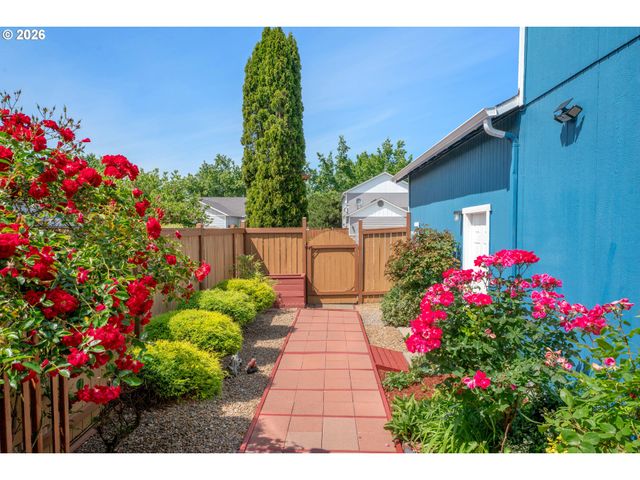 1338 COLTON Way, Eugene, OR 97402