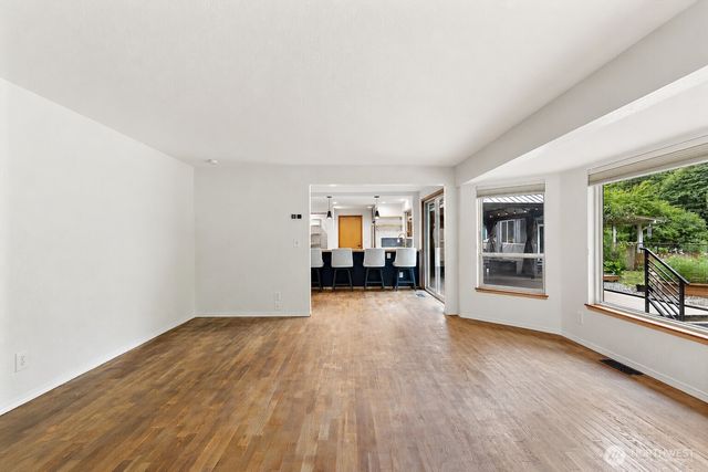 1121 Shelton Avenue SE, Renton, WA 98058