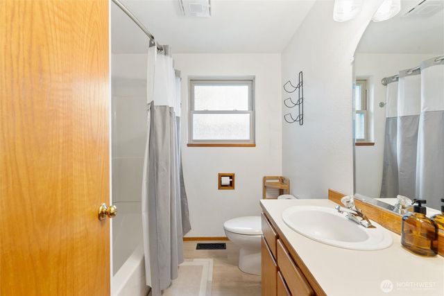 1121 Shelton Avenue SE, Renton, WA 98058