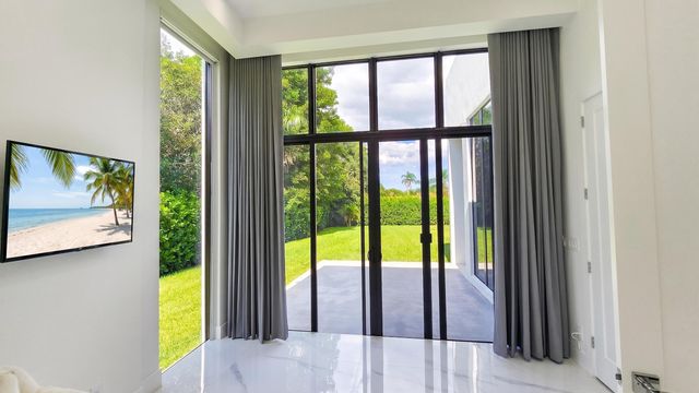 11601 NW 27th Street, Plantation, FL 33323