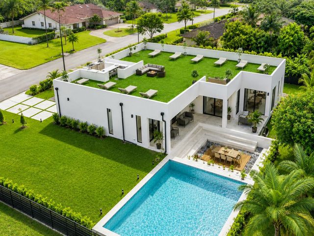 11601 NW 27th Street, Plantation, FL 33323