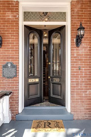 210 N 28th St, Richmond, VA 23223