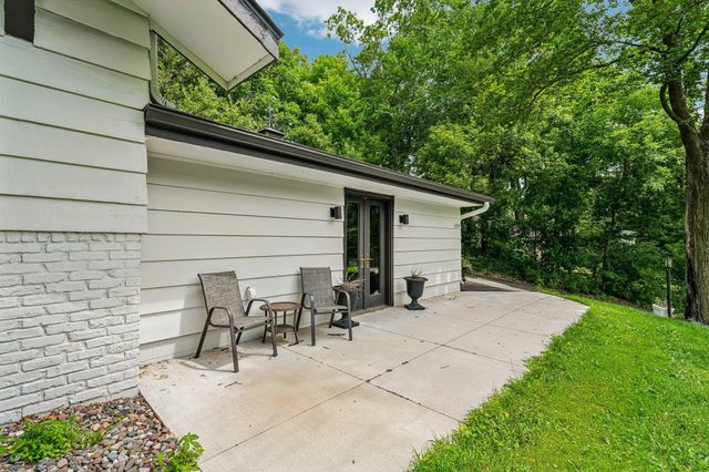 17046 Chiltern Hills Road, Minnetonka, MN 55345