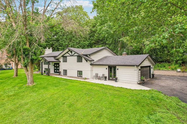 17046 Chiltern Hills Road, Minnetonka, MN 55345