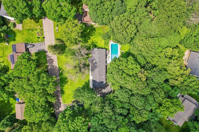 17046 Chiltern Hills Road, Minnetonka, MN 55345