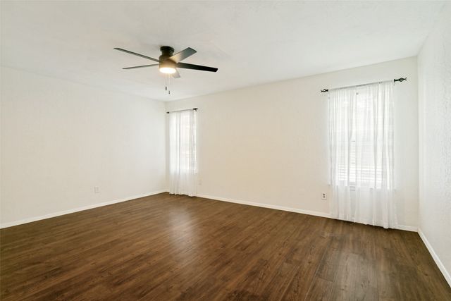 3012 Pin Oak Lane, Bedford, TX 76021