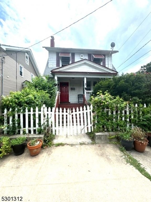 872 Lyons Ave, Irvington Twp., NJ 07111 — exterior
