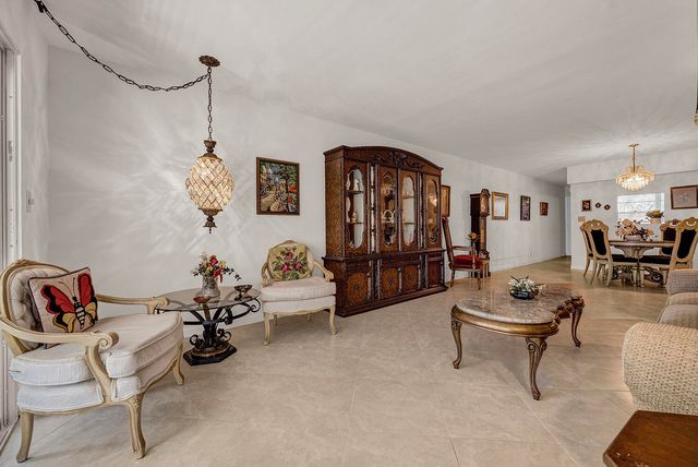 2202 LUCAYA Bend C3, Coconut Creek, FL 33066