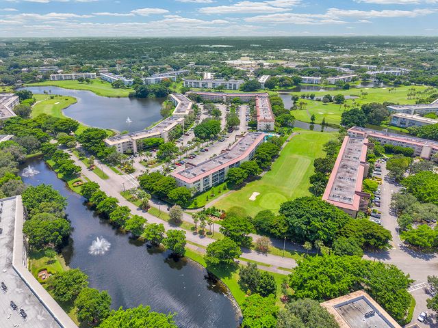 2202 LUCAYA Bend C3, Coconut Creek, FL 33066