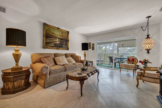 2202 LUCAYA Bend C3, Coconut Creek, FL 33066