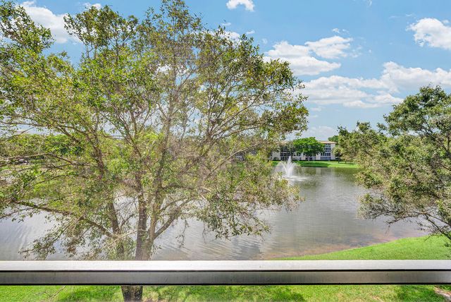 2202 LUCAYA Bend C3, Coconut Creek, FL 33066