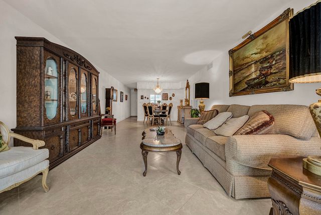 2202 LUCAYA Bend C3, Coconut Creek, FL 33066