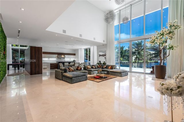 400 Tamarind Drive, Hallandale Beach, FL 33009