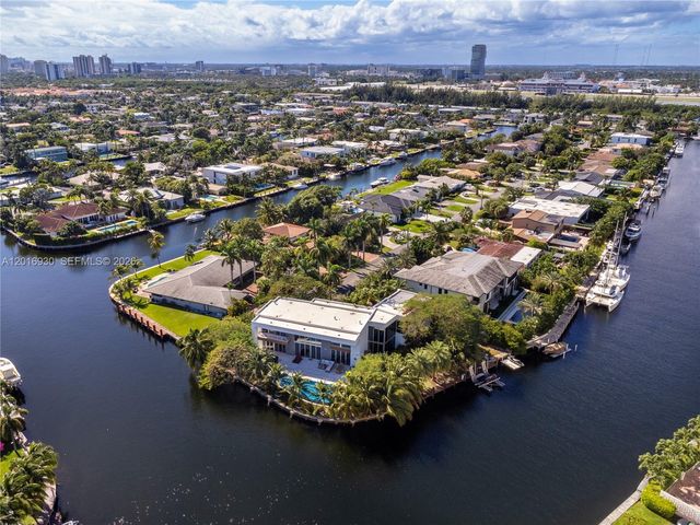 400 Tamarind Drive, Hallandale Beach, FL 33009