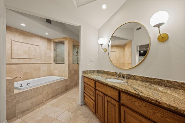 1005 Challenger, Lakeway, TX 78734