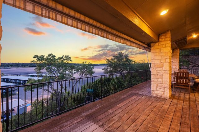 1005 Challenger, Lakeway, TX 78734