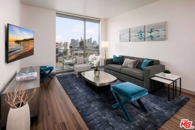 3033 Wilshire Avenue 707, Los Angeles, CA 90010