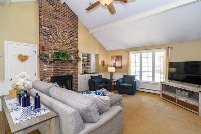 36 Bubbling Brook Rd, Walpole, MA 02081