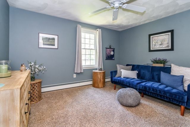 36 Bubbling Brook Rd, Walpole, MA 02081