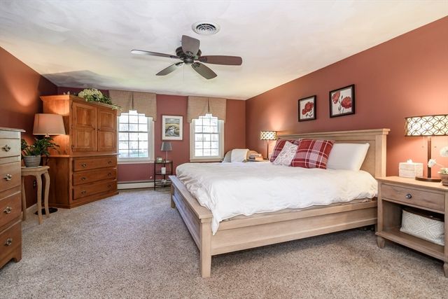 36 Bubbling Brook Rd, Walpole, MA 02081