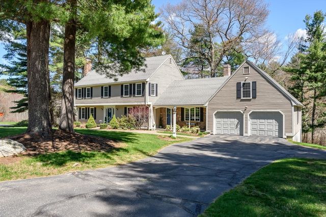 36 Bubbling Brook Rd, Walpole, MA 02081