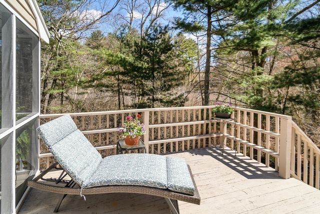 36 Bubbling Brook Rd, Walpole, MA 02081