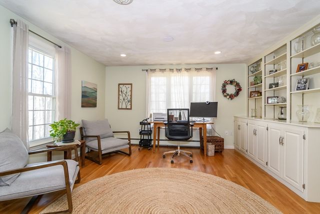 36 Bubbling Brook Rd, Walpole, MA 02081