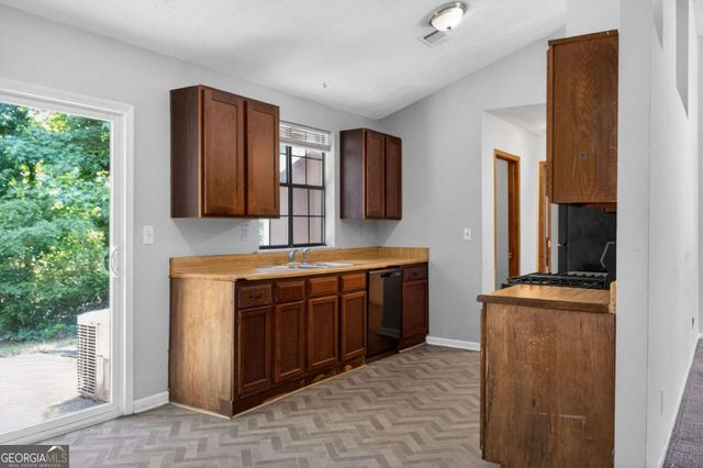 2414 Leslie Brook Drive, Decatur, GA 30035