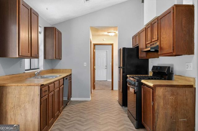 2414 Leslie Brook Drive, Decatur, GA 30035