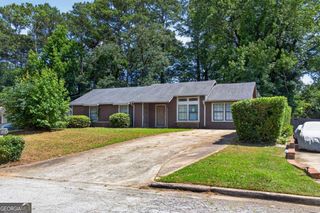 2414 Leslie Brook Drive, Decatur, GA 30035