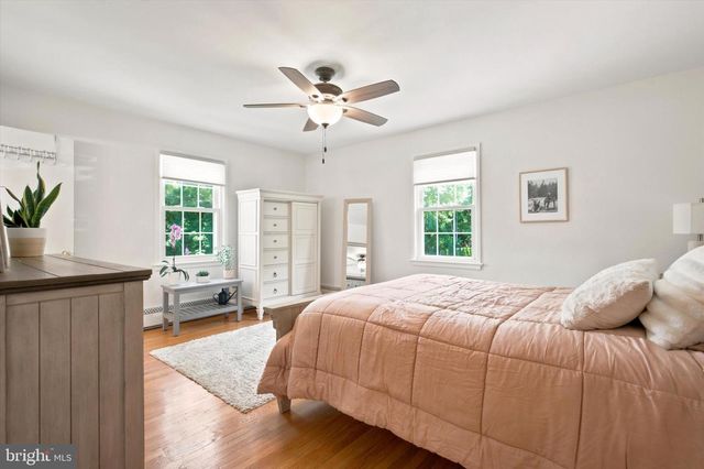 923 SUNSET DR, Blue Bell, PA 19422