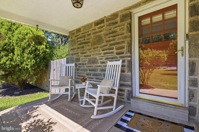 923 SUNSET DR, Blue Bell, PA 19422