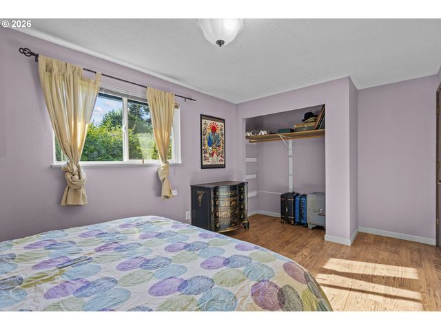 17125 Se Stephens St, Portland, OR 97233